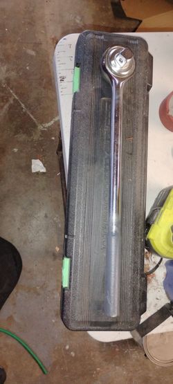 BIG SOCKET SET AND SOCKET WRENCH