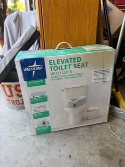 Elevated toilet seat
