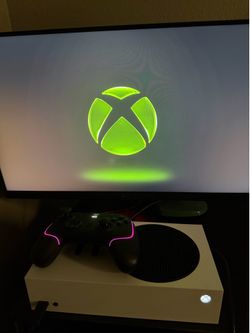 Xbox series s w 2tb hard drive