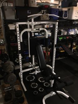 Parabody BodySmith Prosystem Olympic Squat a Rack and Bench Combo. for Sale in Puyallup WA OfferUp