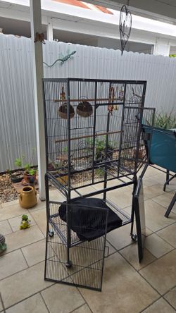 Jaula Negra De Hierro Para Aves En Exelentes Condiciones Nueva