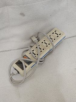 Multi-Plug Extension Power Strip with On/Off Switch