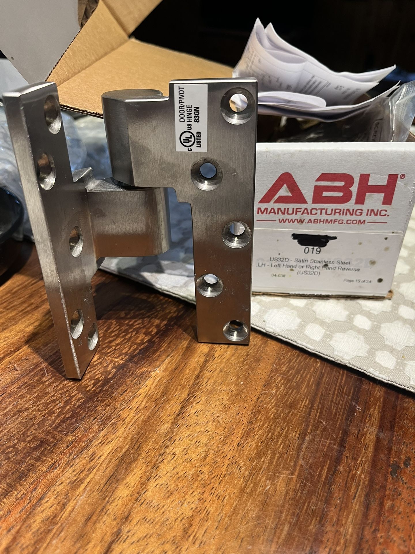 Pivot Hinges