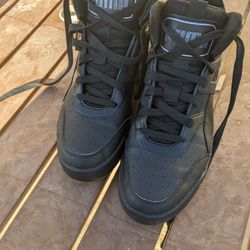 PUMA shoes Size 11 Men 