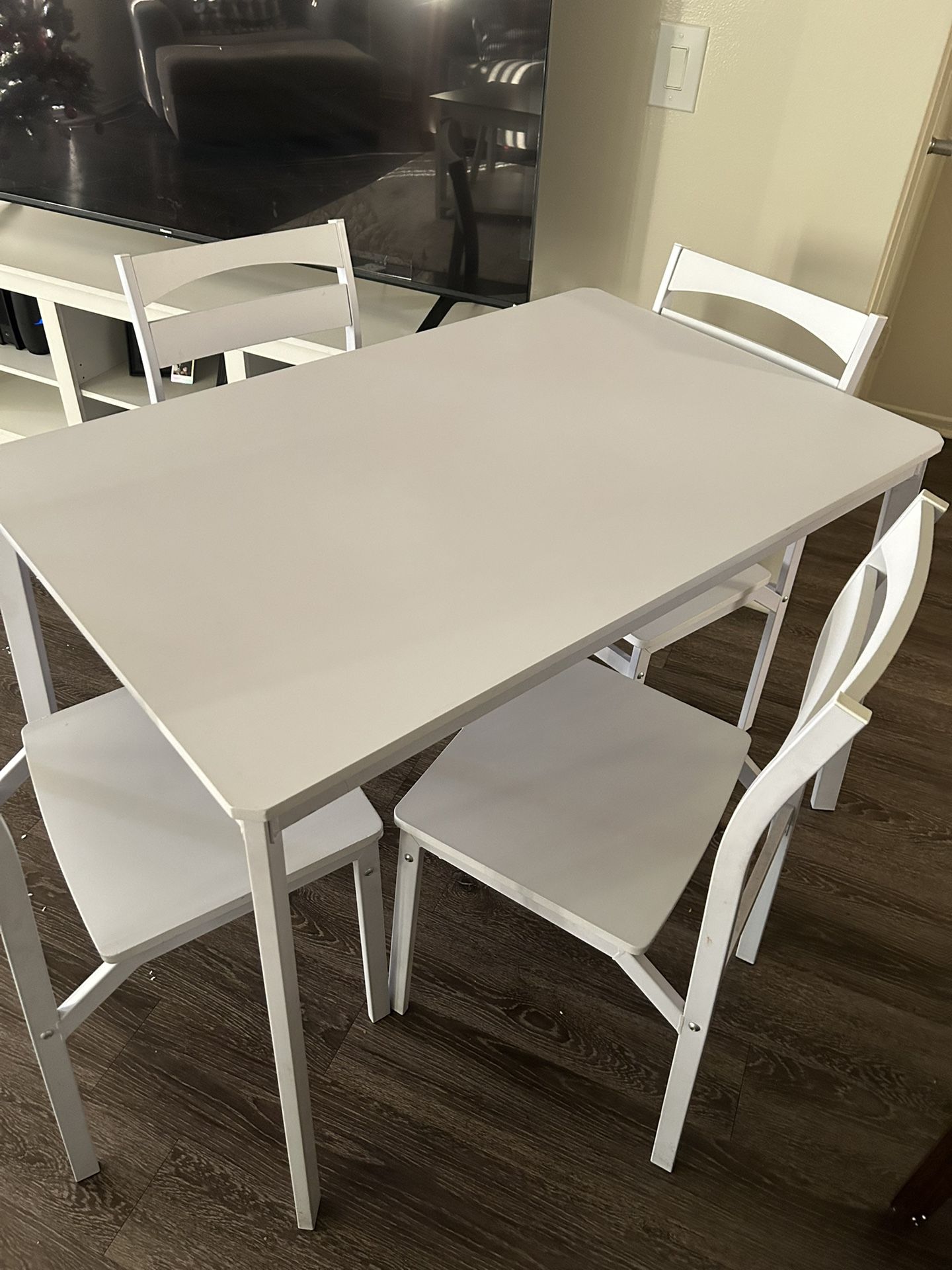 Dinning Table