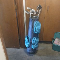 Gently Used Tour Classic 848c Golf Clubs And Turquoise Golf Bag!!! 