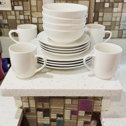 Mainstays 16 Piece Dinner set 