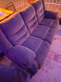 Free couches 🛋