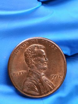 1992 Lincoln Penny, No Mint Mark, L On Rim Error 