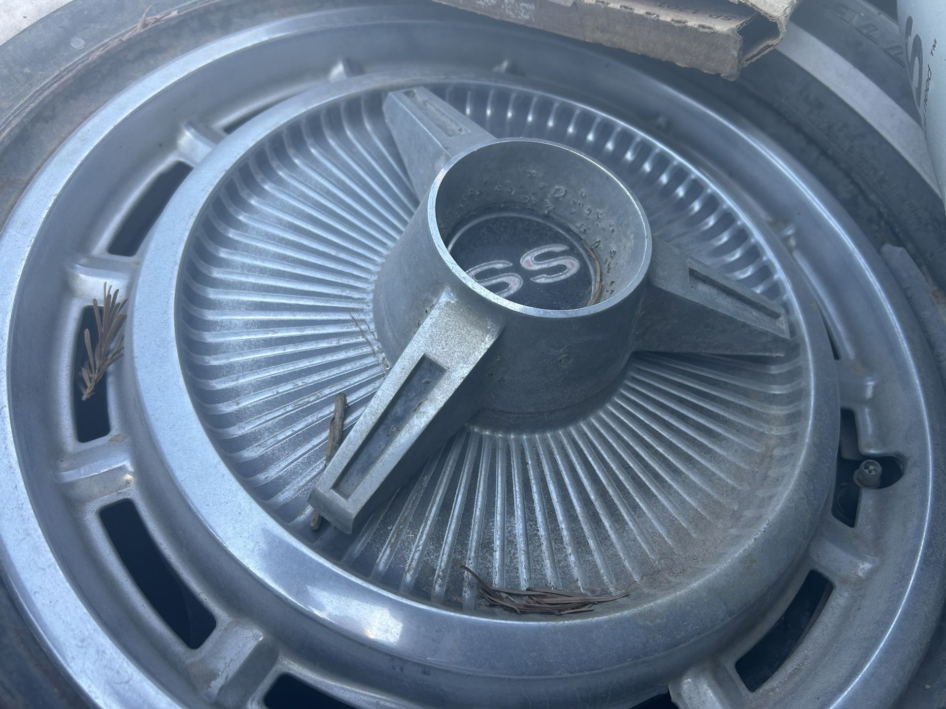 Hubcap For Any Impala SS  For 14"Rim