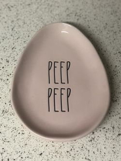RAE DUNN PEEP PEEP EGG PLATE