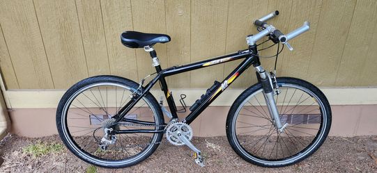 K2 Zed 26" Bike – Excellent Condition – Asking $100 OBO