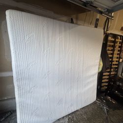 Sumptown Memory Foam King mattress 