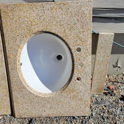 Bathroom Counter w/ Sink & Backsplash