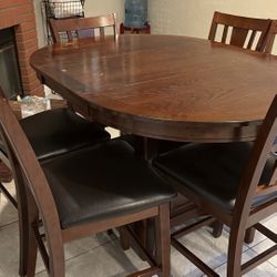 Table Set With 6 Chairs