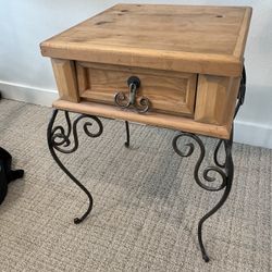 Pine End Table