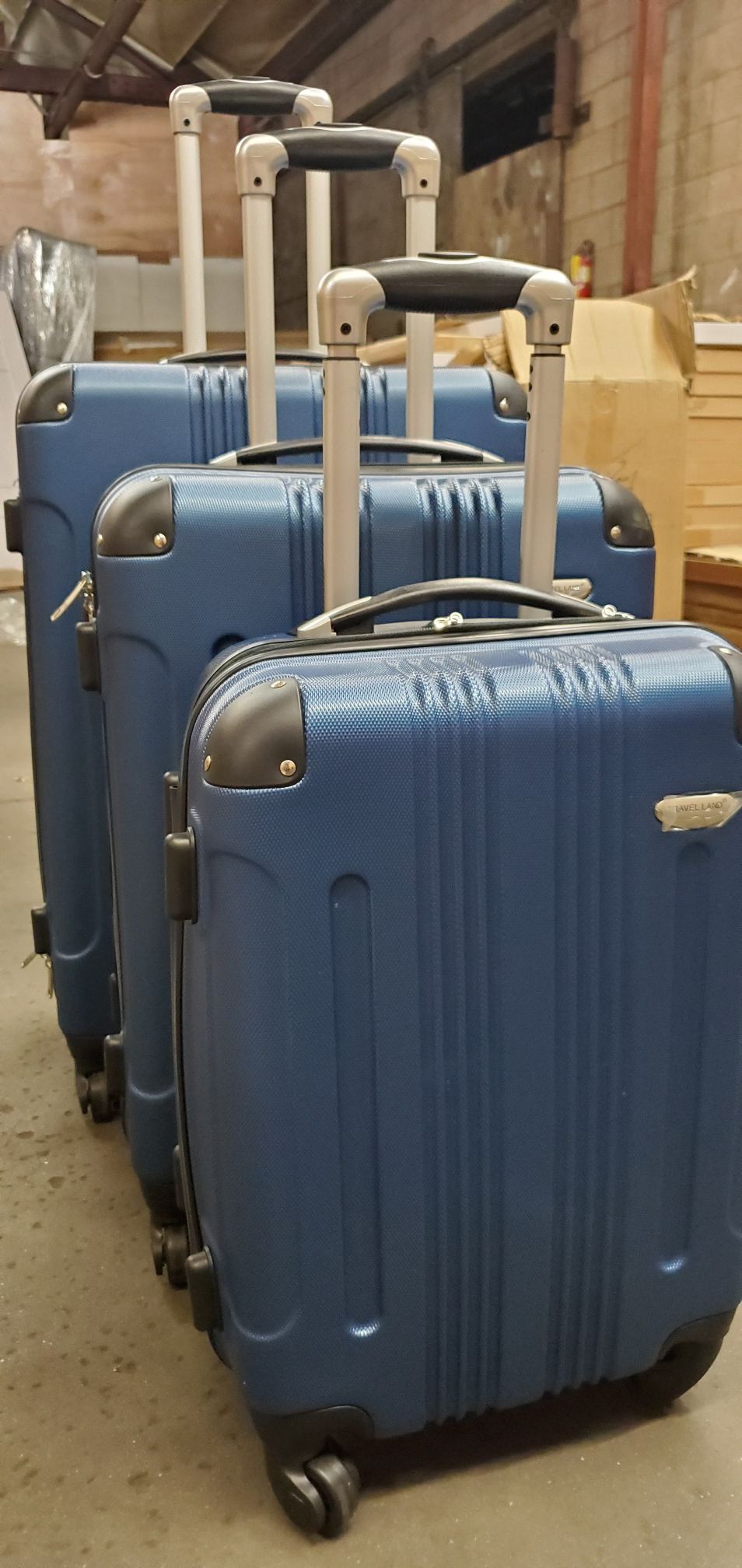 New Luggages Suitcases