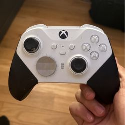 Xbox Controller One Piece Of Rubber Missing