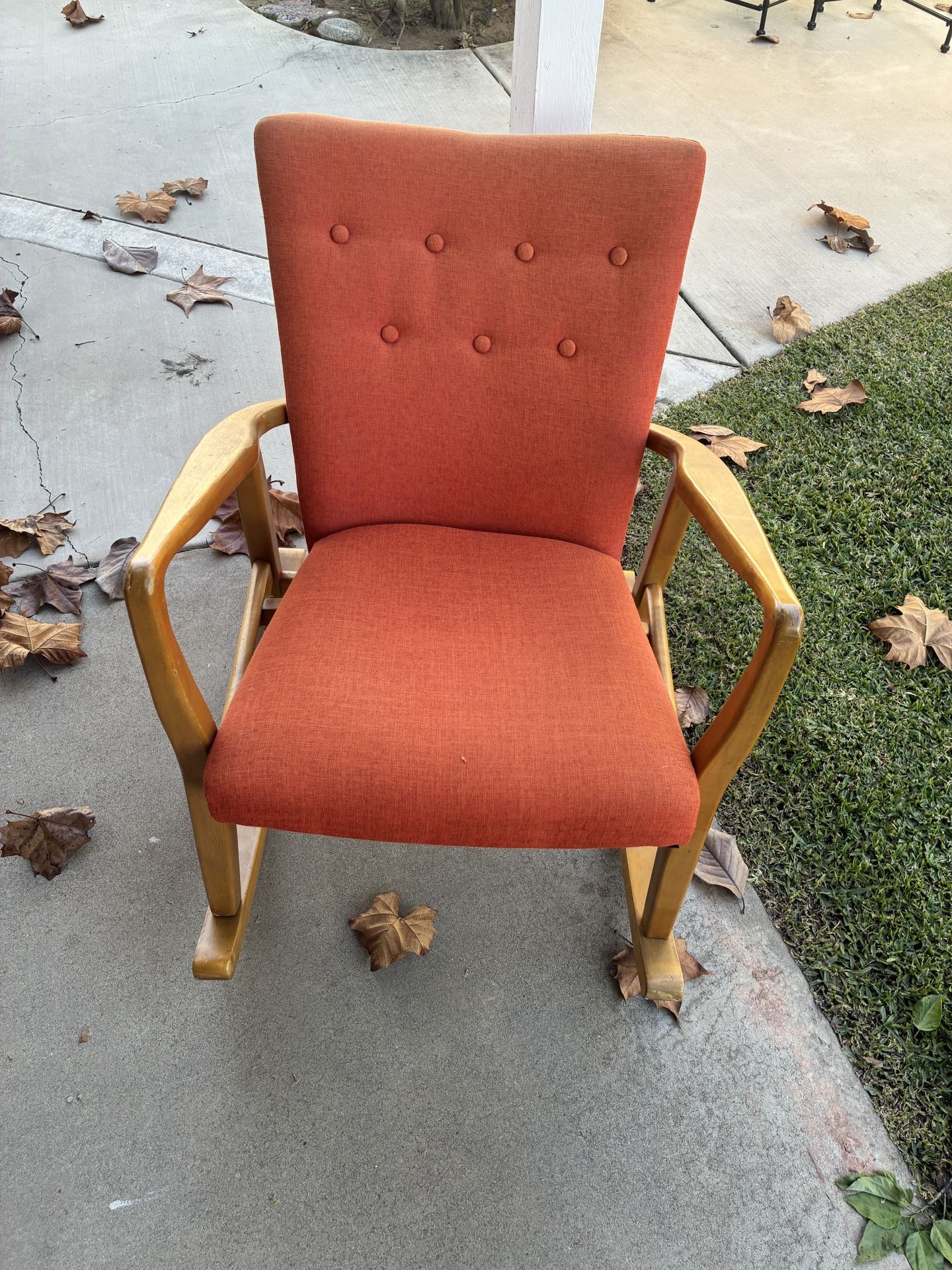 Mid Century Style Rocking Chair. 