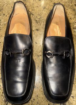 Men’s size 9 Salvador Ferragamo shoes