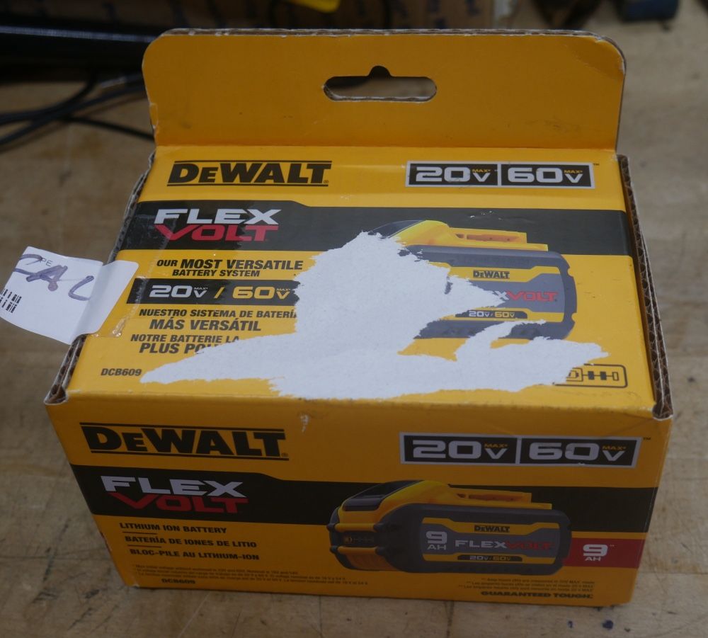 Dewalt DCB809 9ah 20v/60v new 886745-2