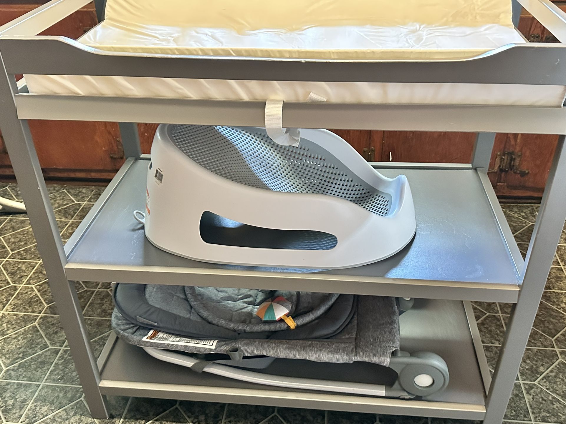 Bouncer, Bath Tub, Changing table bundle