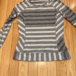 LULULEMON WOMENS s LARGE