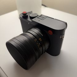 Leica Q3 Camera