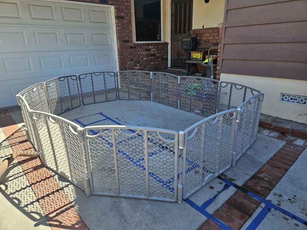 Play Pen