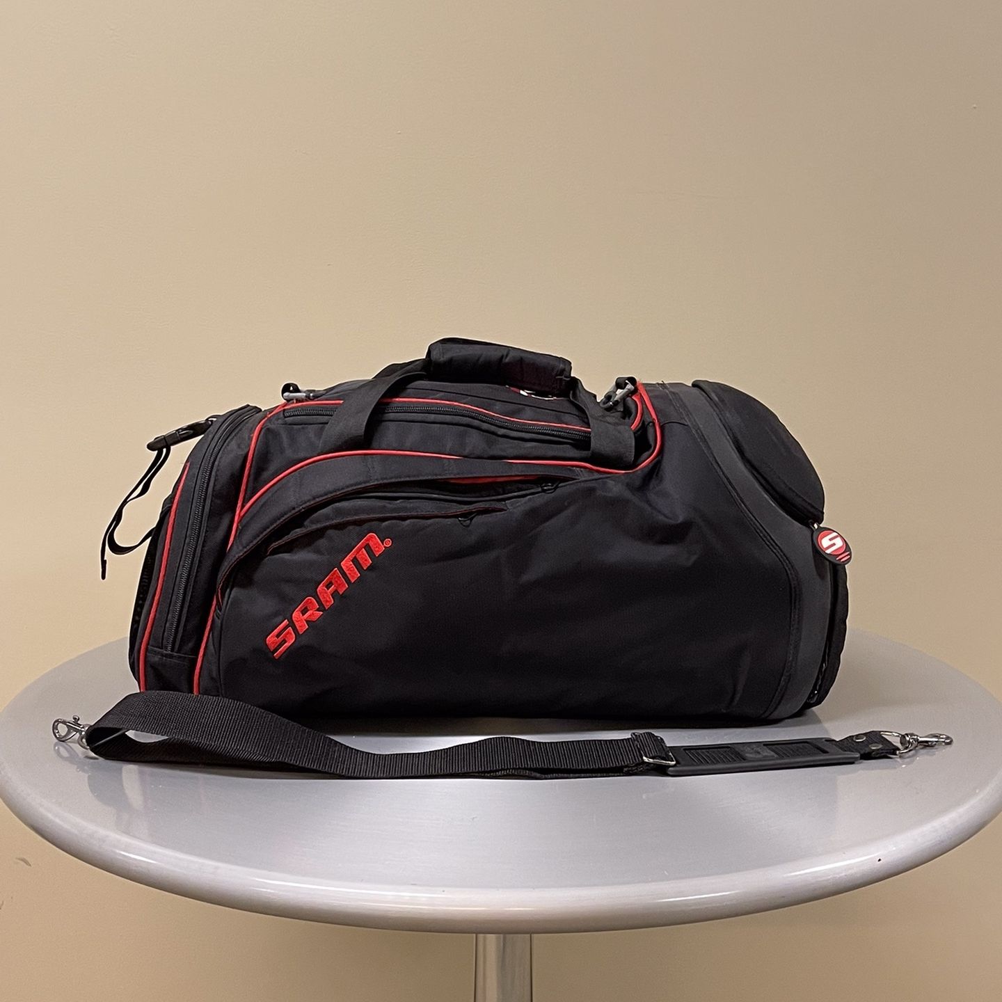 SRAM CYCLING DUFFLE BAG firm price for Sale in Arlington VA OfferUp