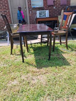 Table And Chairs No Cushions For Chairs 