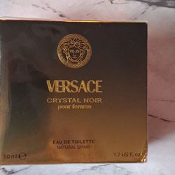 NEW & SEALED AUTHENTIC VERSACE NOIR WOMAN'S  1.7 OZ. PARFUM SPRAY 30$