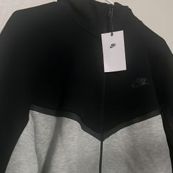 Nike Tech Fleece 