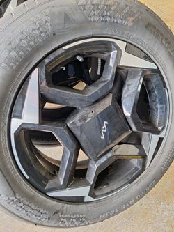 2025 KIA Wheels & Tires