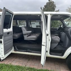1999 Dodge Ram Van