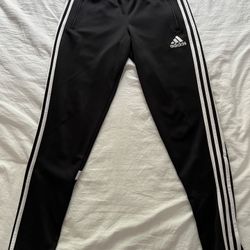 Adidas women’s pants (size S)