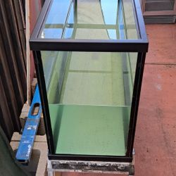 Fish Tank  60 Gallon 