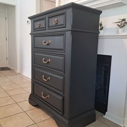 Beautiful Restored Tall Dresser / Chest of Drawers ✨