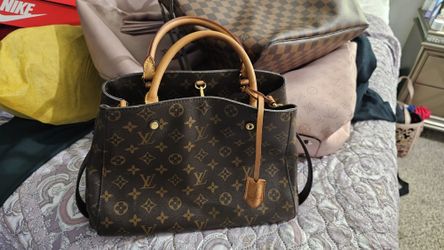 Louis Vuitton Monogram Canvas Montaigne BB