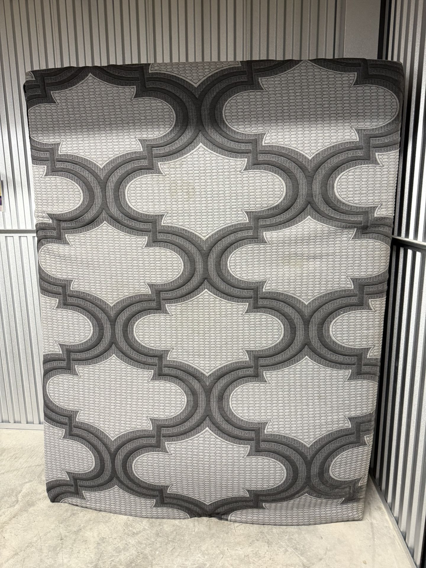 Queen Memory Fawn Mattress And Box Spring