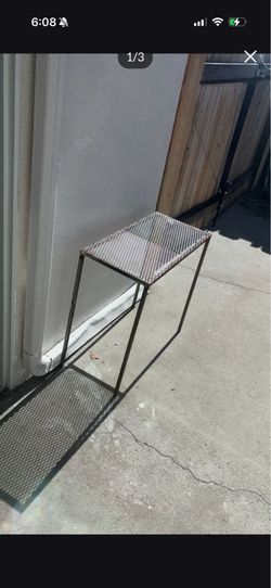 Metal table