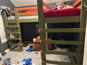 Custom Loft/Bunk Beds