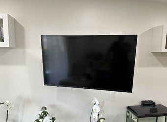 4K UHD Hisense Roku TV with HDR 