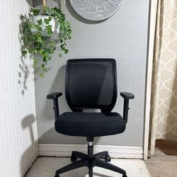 Desk chair, office chair, silla de escritorio