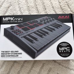 AKAI Professional MPK Mini MK3 U- 25 Key USB MIDI Keyboard Controller With 8 Backlit Drum Pads, 8 Knobs and Music Production Software Included, Grey