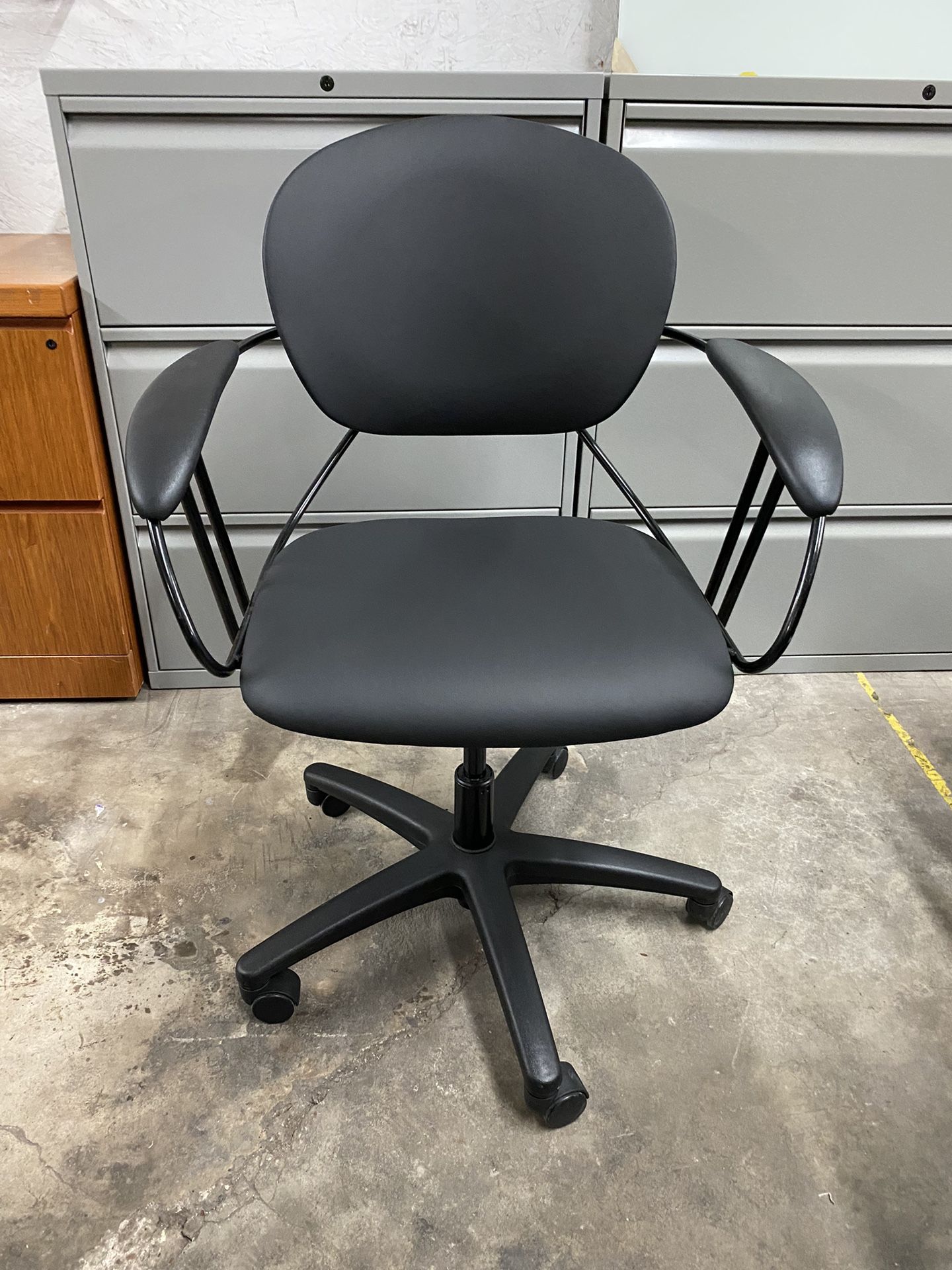 Desk Chair Steelcase Uno Steelcase Uno Office Chair For Sale In Houston, TX  OfferUp