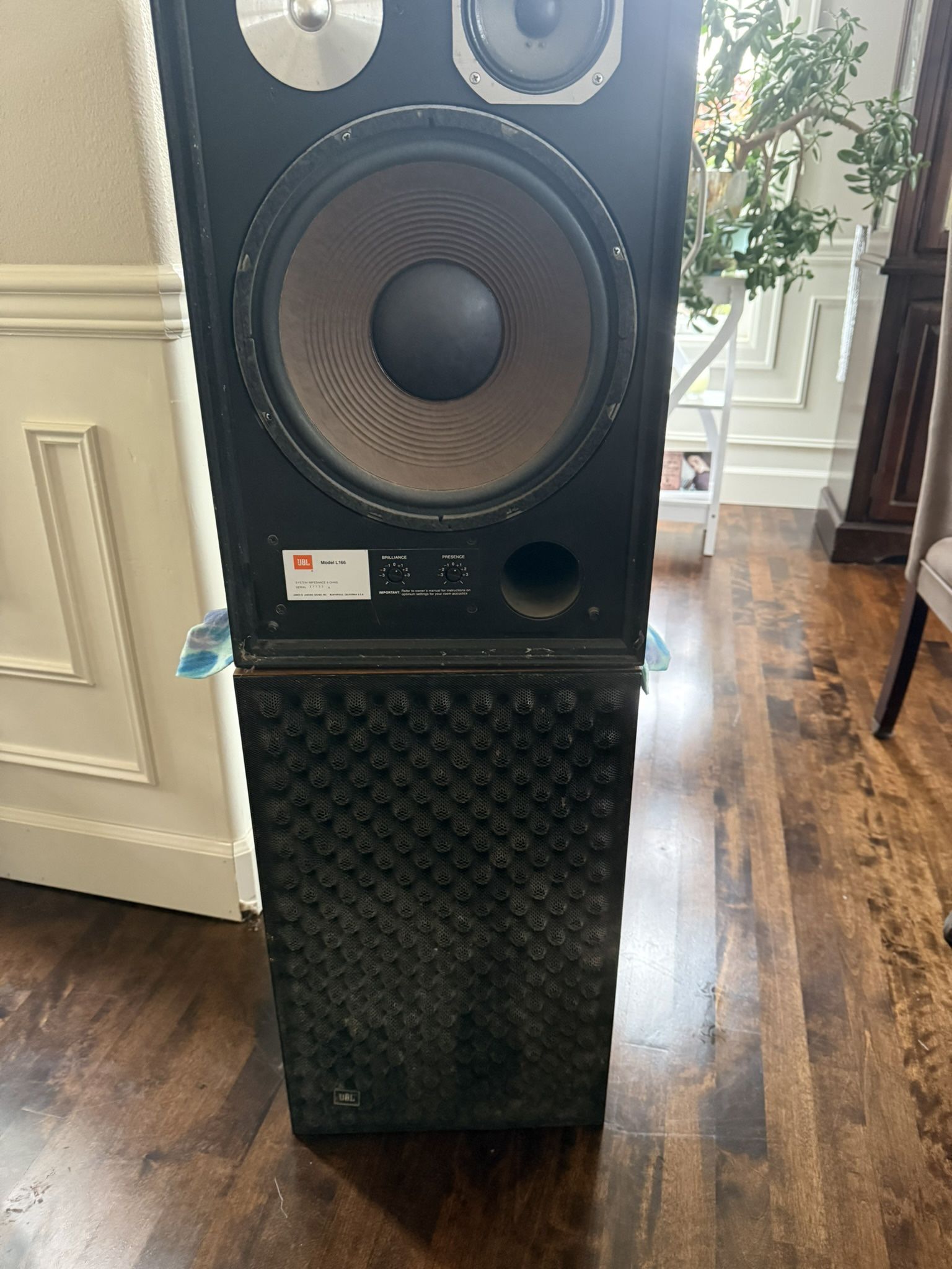 Vintage JBL L166 Horizon Speakers