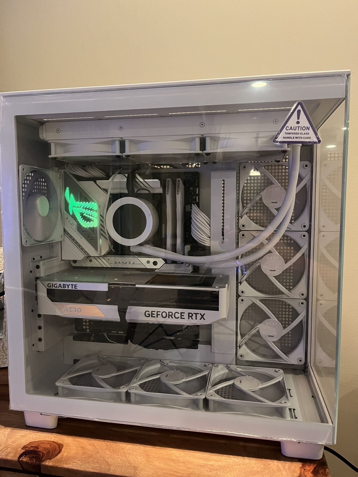 High-End Gaming/Creator PC β RTX 4070, i7-13700K, 32GB RAM β Ready to Game!