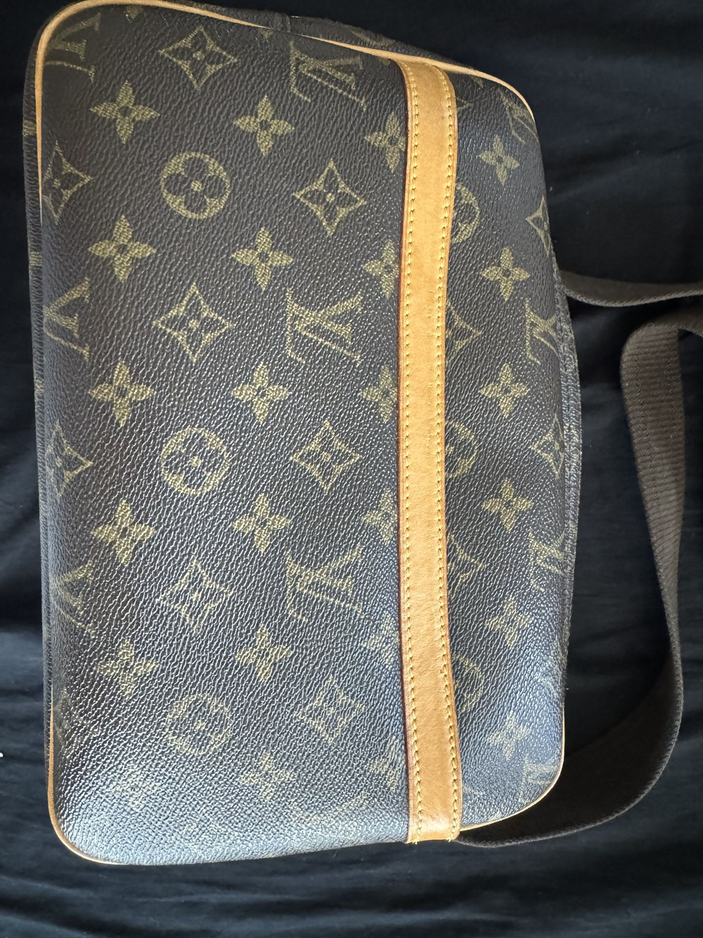 Louis Vuitton Reporter PM bag