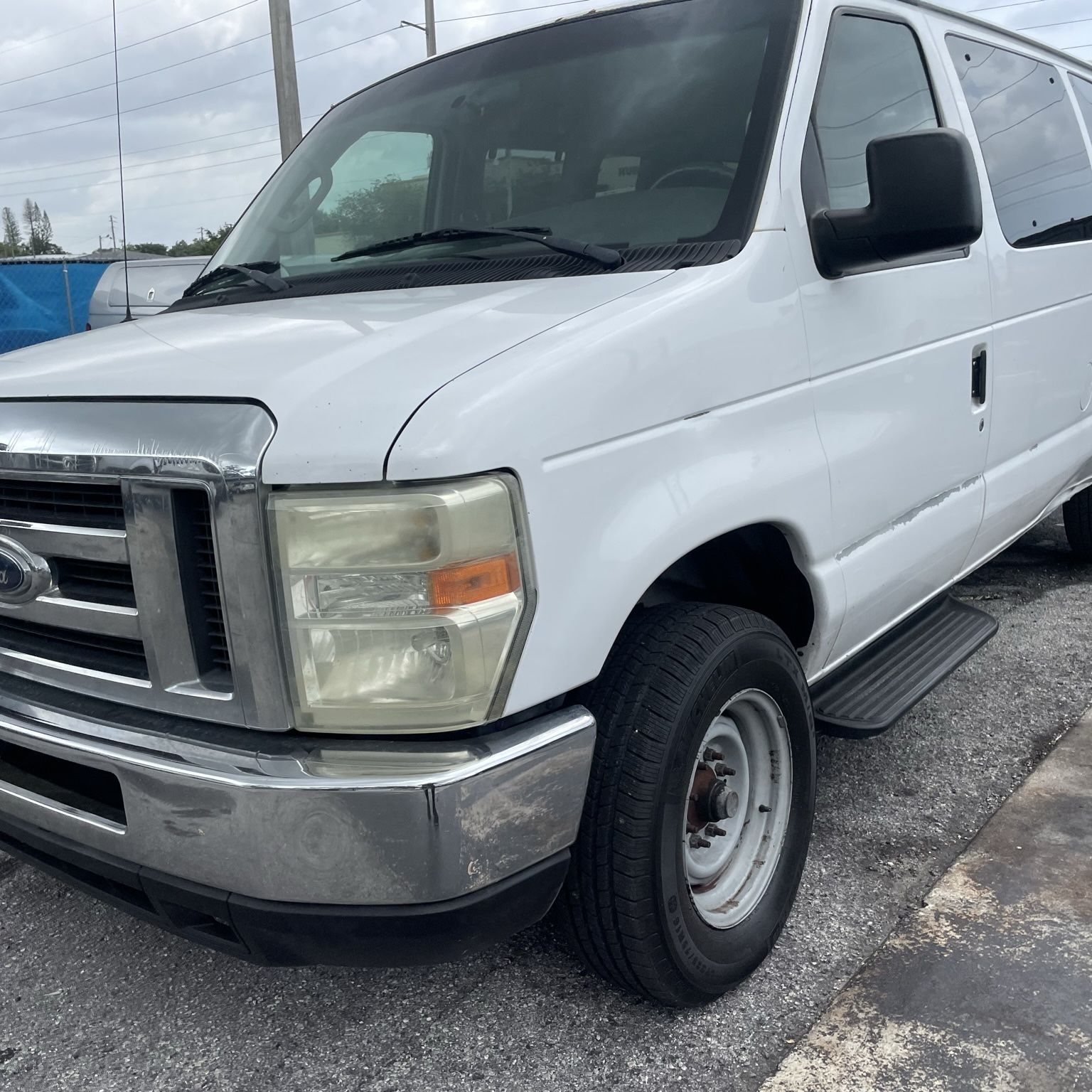 2008 Ford Econoline Wagon